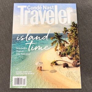 Conde Nast Traveler Magazine - December 2025 - NEVER READ!  travel magazines
